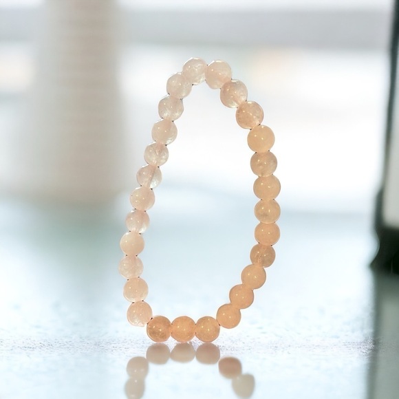 Rose Quartz Gemstone Stretchy Bracelet - Picture 3 of 3